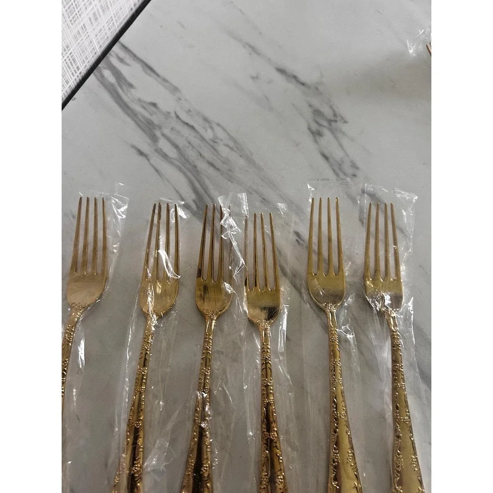 WM Rogers & Son Gold Plated Dinner Forks Lot of 6 Enchanted Rose 8